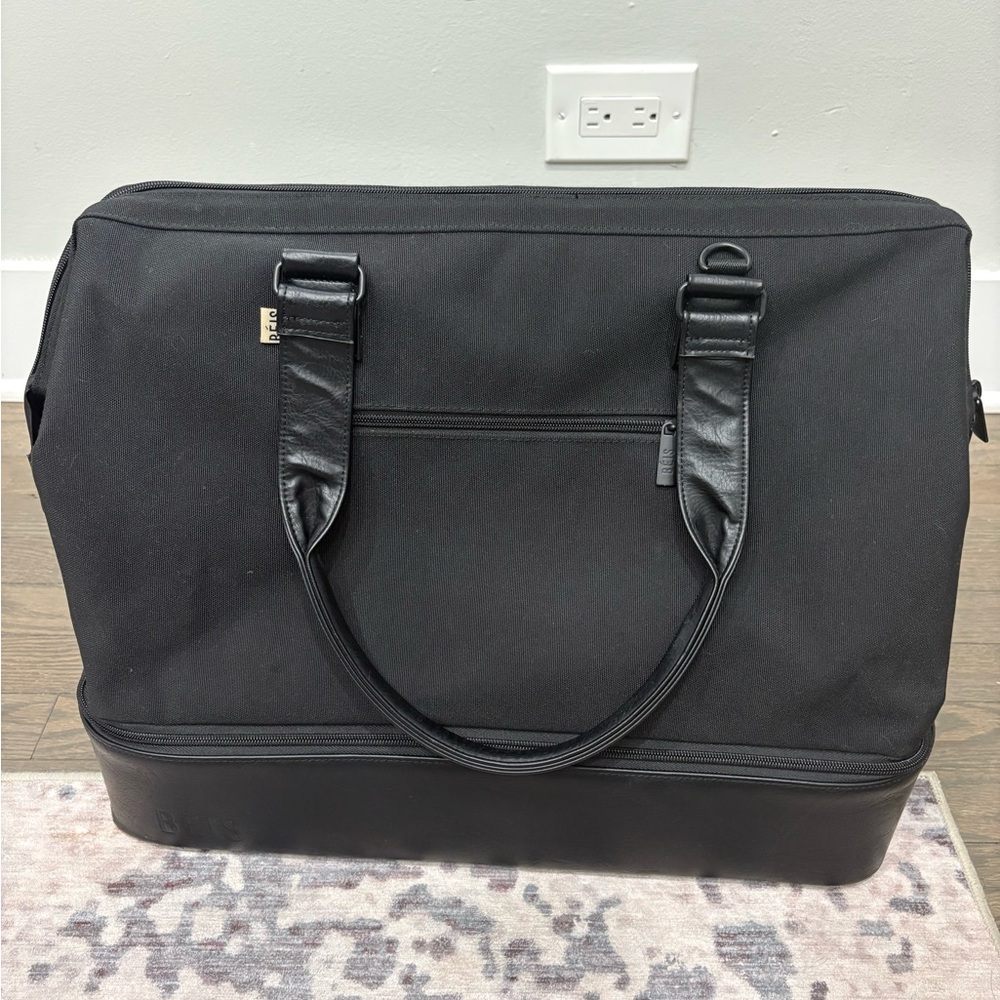 Beis The Weekender in Black